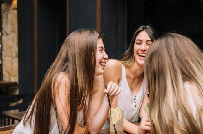 Ramalan zodiak Aries, Taurus, dan Gemini minggu ini dipenuhi energi spiritual dan perubahan emosional. Simak bagaimana hubungan, karier, dan keuanganmu berkembang./ Foto: freepik.com