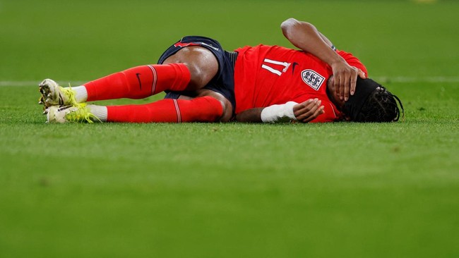 Delapan pemain timnas Inggris, termasuk Declan Rice dan John Stones, meninggalkan pemusatan latihan menjelang uji coba melawan Jepang.