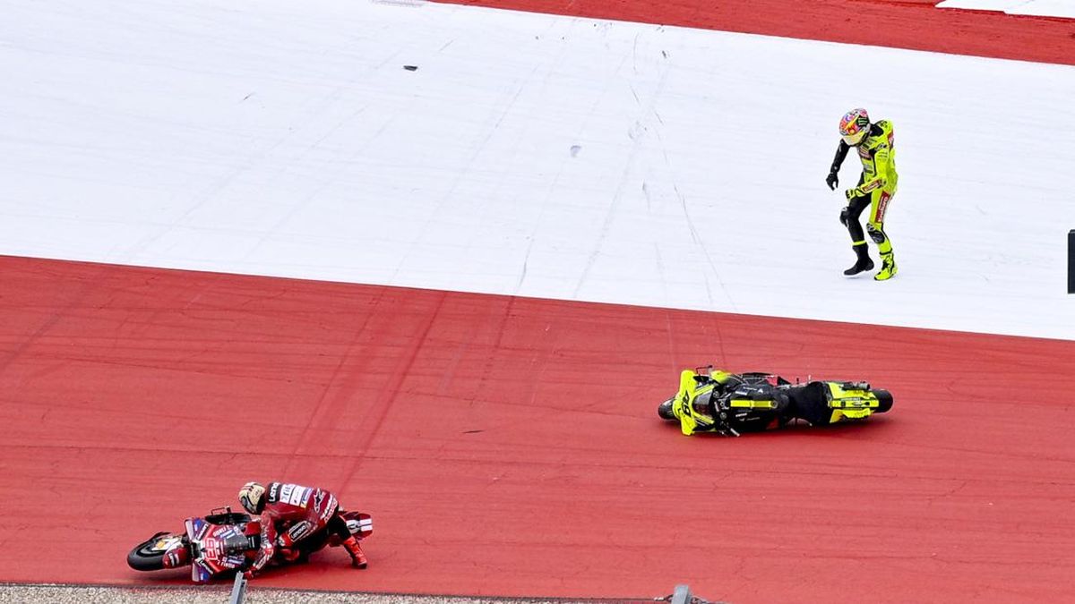 Foto: Insiden Marquez Tabrak Diggia Di Sprint Race Motogp Amerika