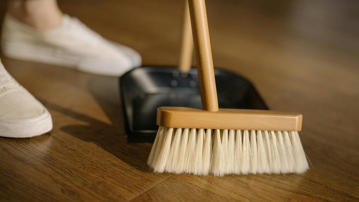 5 Cara Efektif Mengurangi Debu di Rumah agar Lebih Sehat