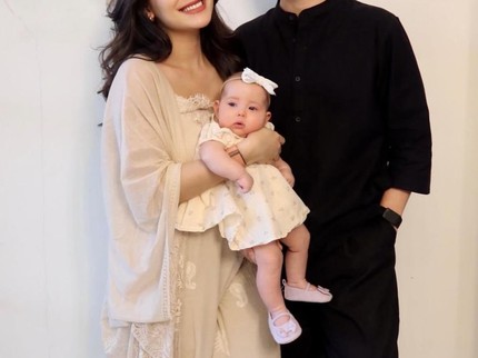 5 Potret Anak Artis Berwajah Bule Curi Perhatian, Ada yang Mata Biru Bak Pakai Softlens