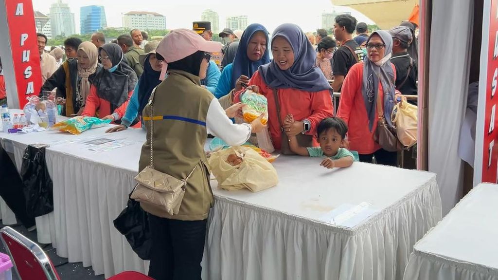100 Ribu Paket Bantuan Pangan di Monas Hasil Kolaborasi Multi Pihak