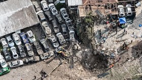 FOTO: Desa di Israel Porak-poranda Dihujani Rudal-rudal Iran