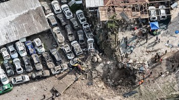 FOTO: Desa di Israel Porak-poranda Dihujani Rudal-rudal Iran