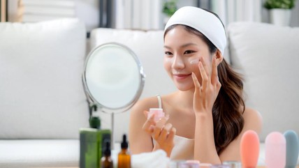 5 Rekomendasi Sunscreen untuk Kulit Berminyak, Sudah Coba Bunda?