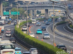 Geliat Jakarta di Senin Pertama Usai Libur Lebaran