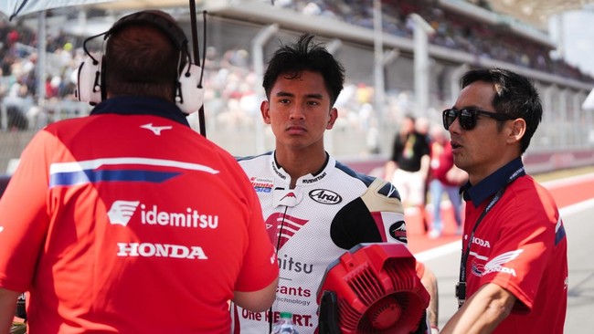 Pembalap Indonesia Mario Suryo Aji buka suara setelah mengalami kecelakaan dan gagal finis di Moto2 Amerika 2026.