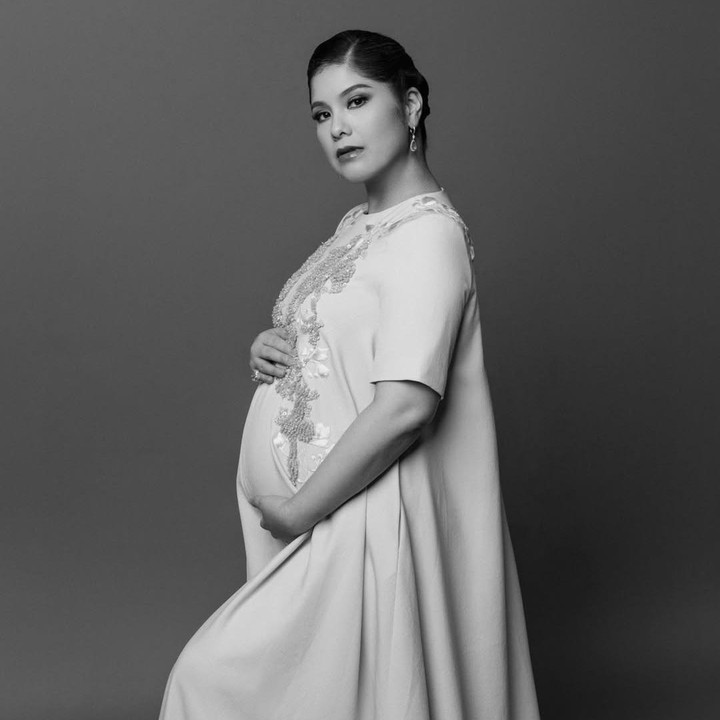 <p>Annisa Pohan akhirnya mengungkap kehamilan kedua ke publik setelah ramai netizen berspekulasi soal kabar bahagia ini. Melalui unggahan di Instagram, Annisa membagikan potret <em>baby bump</em> kehamilannya yang sudah terlihat besar, Bunda. (Foto: Instagram @annisayudhoyono)</p>