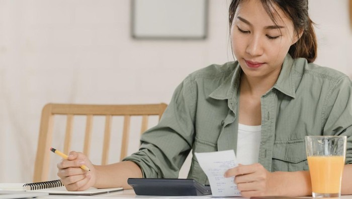 7 Kebiasaan Finansial Kurang Baik yang Tanpa Sadar Sering Dilakukan