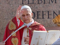 Misa Minggu Palma: Paus Leo Kecam Penggunaan Nama Tuhan untuk Perang