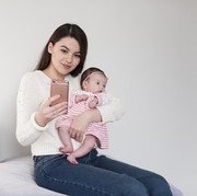 8 Daftar Negara yang Mengatur Nama Anak dengan Ketat