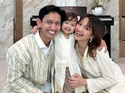 Potret Menggemaskan Launa Anak Sabrina Anggraini & Belva Devara, Sudah Pintar Ngoceh