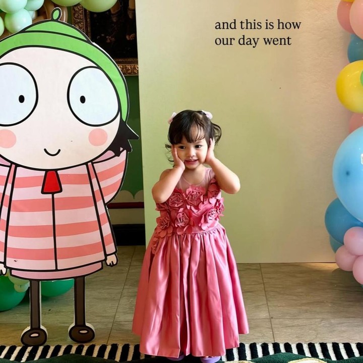 <p>Sejak pertama kali diperlihatkan ke publik, Launa langsung mencuri hati netizen. Bagaimana tidak, ia kini tumbuh menjadi anak yang aktif dan sudah mulai pintar mengoceh. Bahkan, kebiasaan mengocehnya itu sudah terlihat sejak usia dua bulan, lho. (Foto: Instagram @sabrinaanggraini)</p>