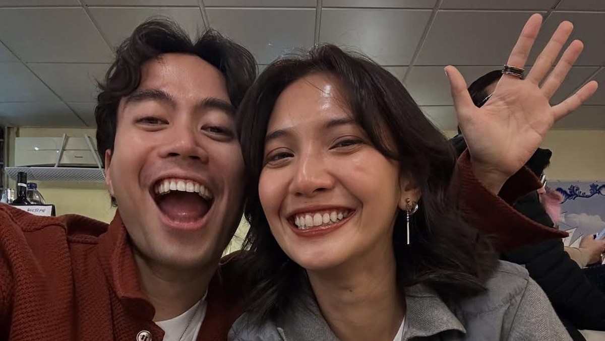 Sheila Dara Aisha kirim ucapan manis di hari ultah Vidi Aldiano&period;