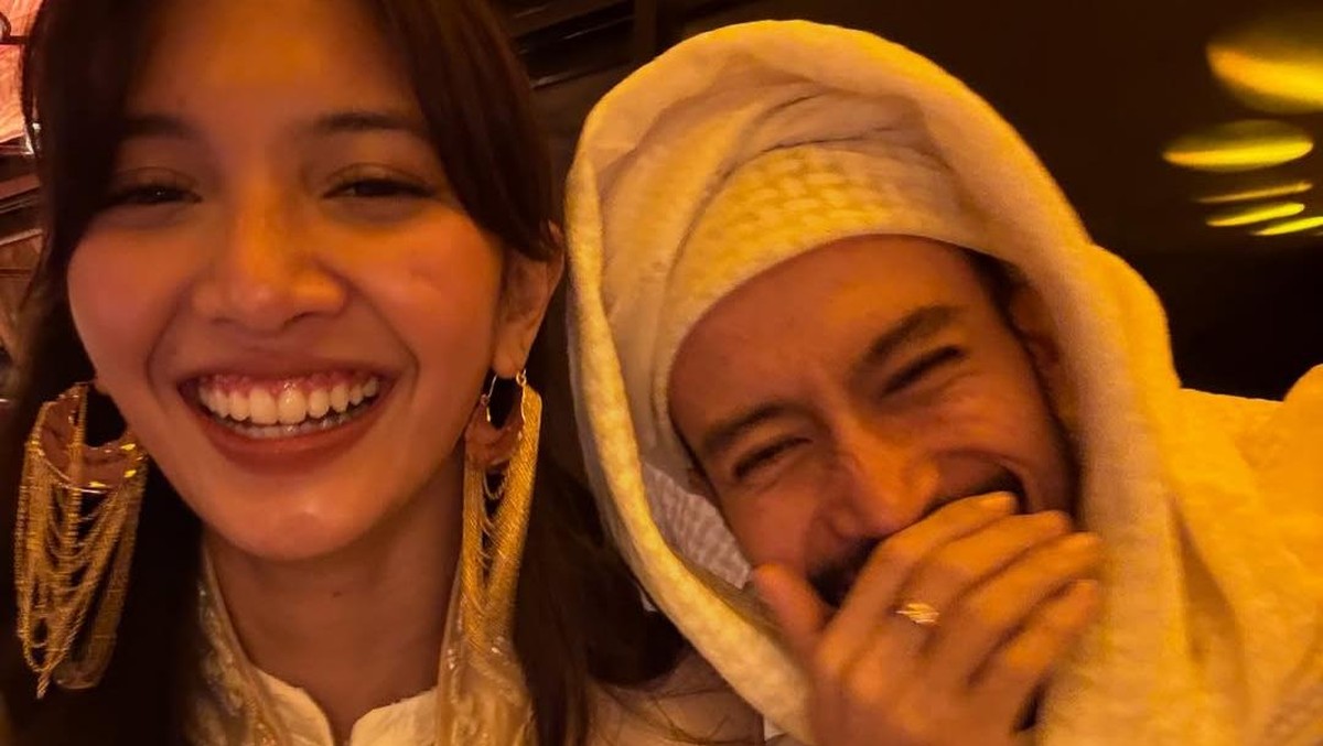 Sheila Dara Aisha kirim ucapan manis di hari ultah Vidi Aldiano&period;