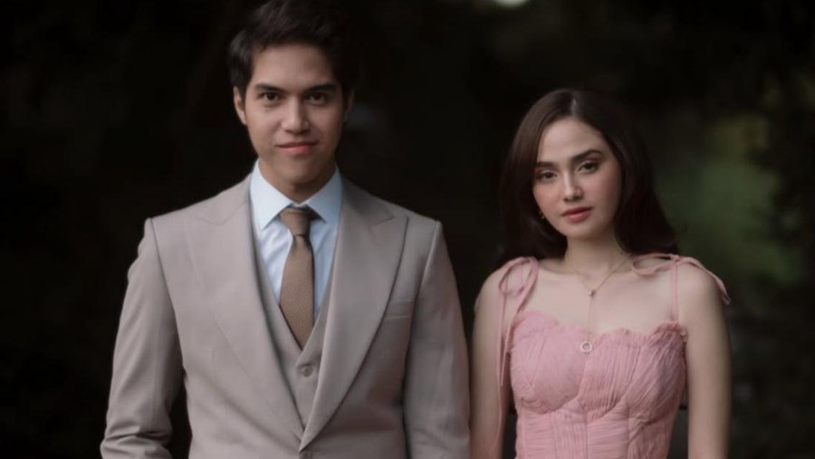 Syifa Hadju & El Rumi Foto Prewed di Salah Satu Kebun Raya Tertua di Inggris