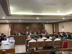 8 Terdakwa Kasus Korupsi Izin TKA Kemnaker Dituntut 4-9,5 Tahun Bui