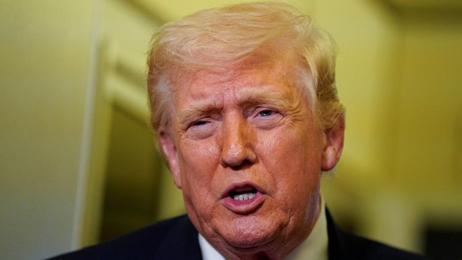 Breaking News! Trump Mulai Hancurkan Iran, Hantam Pulau Minyak Teheran