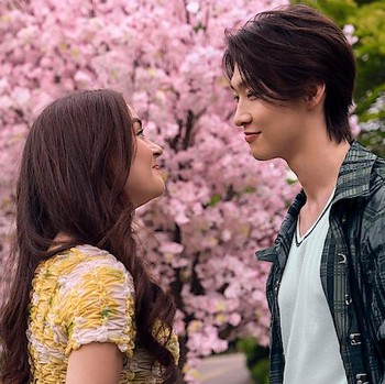 5 Rekomendasi Film dan Serial Netflix Terbaru Bulan April