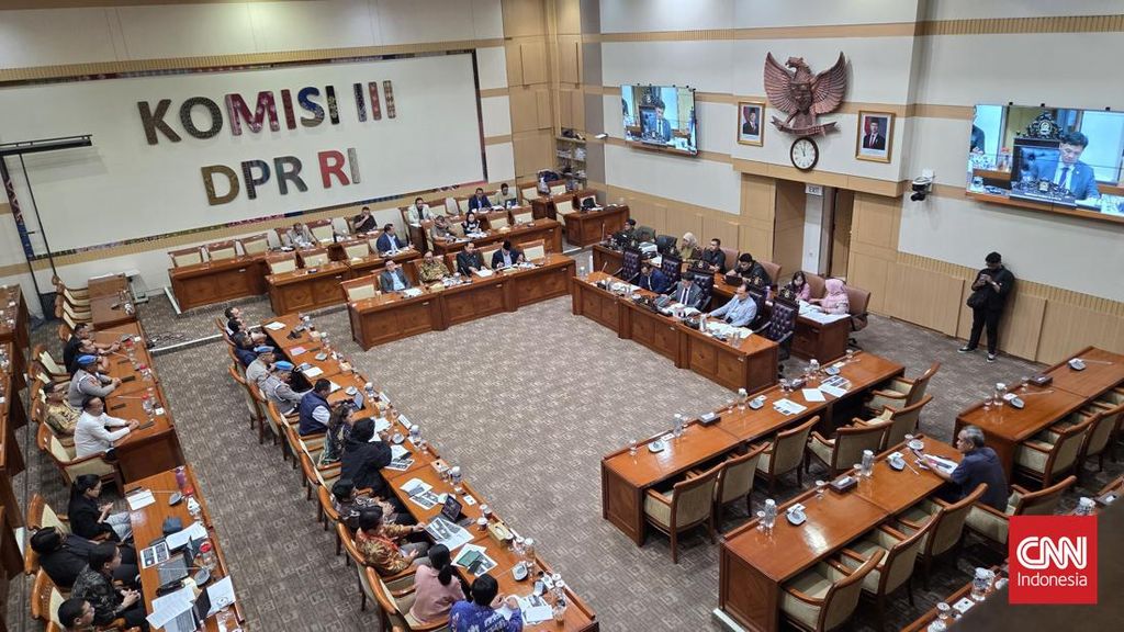 PDIP soal Pelimpahan Kasus Air Keras: Polda Aja Takut, Apalagi Sipil
