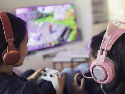Bolehkah Anak Bermain Video Game di TV? Ini Penjelasan Psikolog