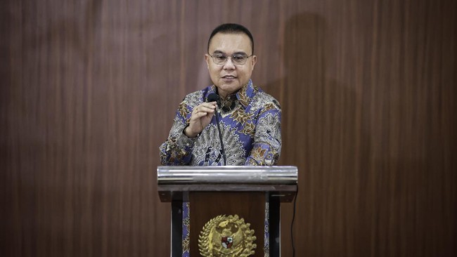Dasco mengungkapkan pemerintah melalui Danantara telah membeli sebagian saham aplikator ojek online (ojol).