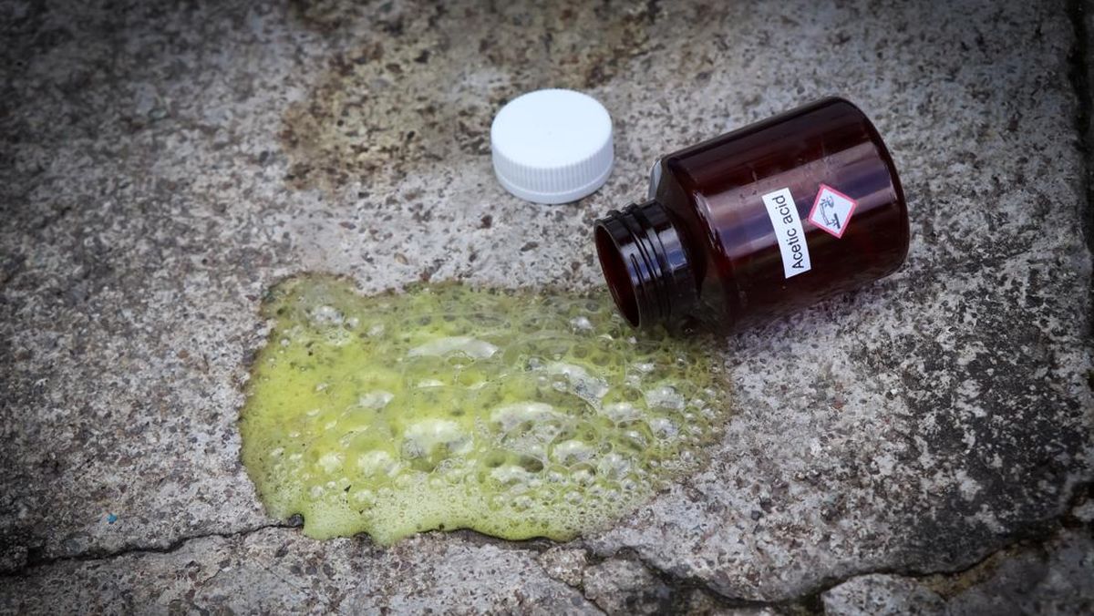 DPR Minta Peredaran Air Keras Diperketat Buntut Teror Andrie Yunus