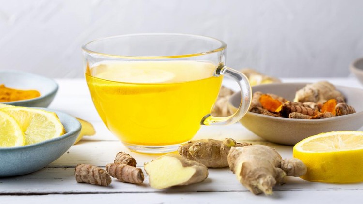 Curcuma longa and ginger&comma; powder&comma; rhizomes and tea&period; Complementary medicine