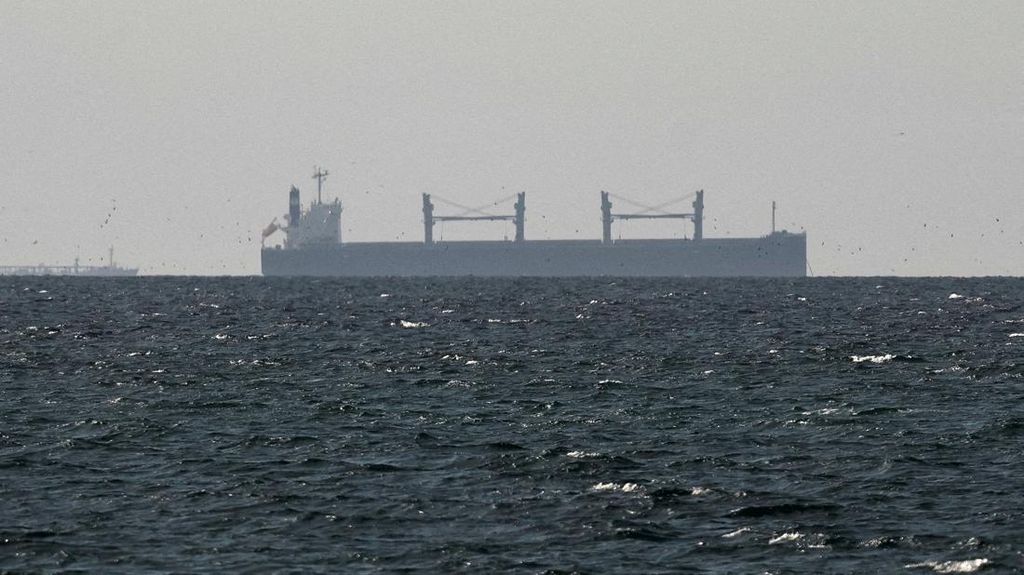 Diizinkan Iran, Kapal tanker LNG Jepang Pertama Lintasi Selat Hormuz