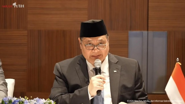 Menko Airlangga Hartarto mengungkapkan ketentuan bekerja dari rumah (work from home/ WFH) bagi karyawan swasta akan diatur oleh Kementerian Ketenagakerjaan.