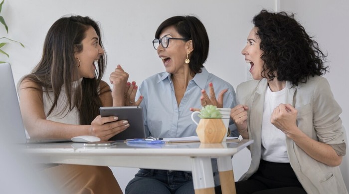 Mereka tidak merasa perbedaan adalah ancaman tapi justru peluang untuk belajar./ Foto: Freepik.com