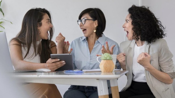 Mereka tidak merasa perbedaan adalah ancaman tapi justru peluang untuk belajar./ Foto: Freepik.com