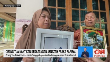VIDEO: Orang Tua Nantikan Kedatangan Almarhum Praka Farizal