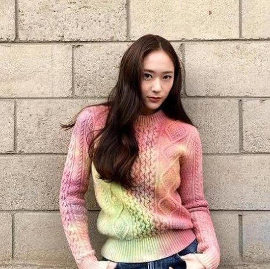 Krystal Jung Comeback Solo dengan 'PWLT', Ini Makna Lagunya