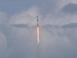 Elon Musk Ancang-ancang Pensiunkan Roket Legendaris Falcon 9