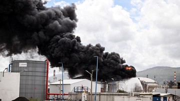 FOTO: Penampakan Pusat Pengolahan Minyak Israel Dihantam Rudal Iran