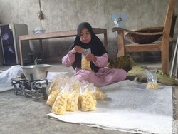 Setianya Pasutri Lansia di Bantul 40 Tahun Produksi Tape Singkong Rumahan