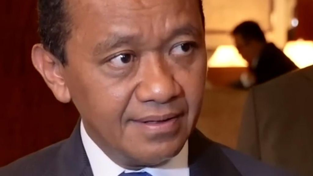 Bahlil Respons Isu Harga BBM Naik: Tunggu Tanggal Main