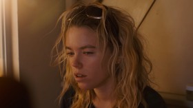 Milly Alcock sebagai Kara Zor-El dalam film Supergirl: Woman of Tomorrow (2026) (DC Studios)