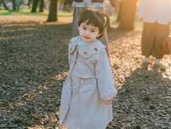 Chill Baby, 7 Gaya Travel Outfit Biel Anak Denny Sumargo & Olivia Allan yang Kasual