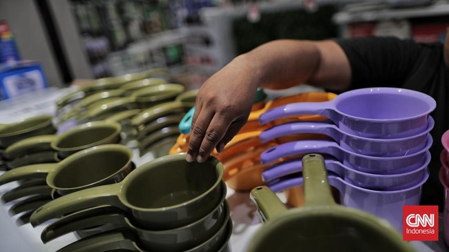 Mendag menyebut ketergantungan Indonesia terhadap impor nafta cukup tinggi, sehingga ketika pasokan terganggu, dampaknya langsung menjalar ke industri.