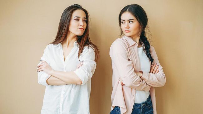 Ciri Orang Iri yang Diam-diam Bisa Terlihat dari Sikapnya, Sering Tidak Disadari