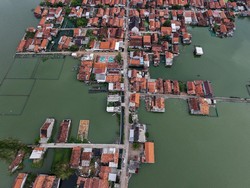 575 Km Pesisir Jawa Bakal Dipasang Giant Sea Wall, Tapi Kapan Dibangun?