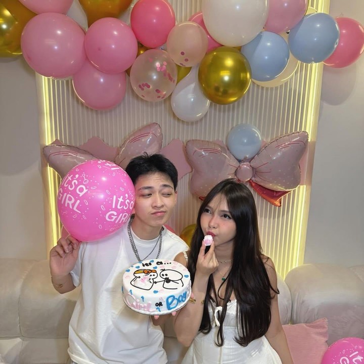 <p>Banyak netizen mengucapkan selamat untuk Meyden yang bakal dikaruniai anak perempuan. Beberapa di antaranya mengaku sudah menebak jenis kelamin anak pertama Meyden ini lho, Bunda. "Aaaaa <em>congrats</em>! Sesuai keinginan ya meyden," tulis akun @ky***. "Benerrr kannn cewekkkk," ujar @kh***. "Tuhkannnnn benerrrr ceweeee," ungkap akun @aw***. (Foto: Instagram @btr_meyden)</p>