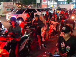 Video: Warga Panic Buying BBM, Antrean SPBU di Purwakarta Picu Kemacetan