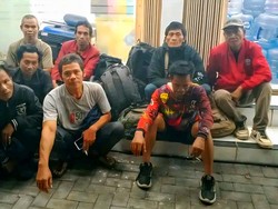 Tergiur Upah Gede, 8 Warga Sukabumi-Banten Terlantar di Tambang Sulut