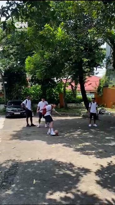 Momen Pemain Timnas Futsal Indonesia Adu Teknik Penalti vs Bocil SD