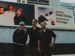 Dalam Dinamika: Konser Tur Album Kedua Perunggu di Surabaya