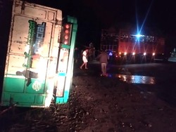 Hendak Bawa Sapi Kurban ke Jakarta, Truk Terjun ke Jurang di Dompu-2 Tewas