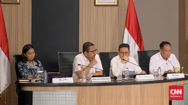 Wakil Menteri Perhubungan (Wamenhub) Suntana menyebut angka pemesanan sewa jet pribadi meningkat selama musim Lebaran 2026.